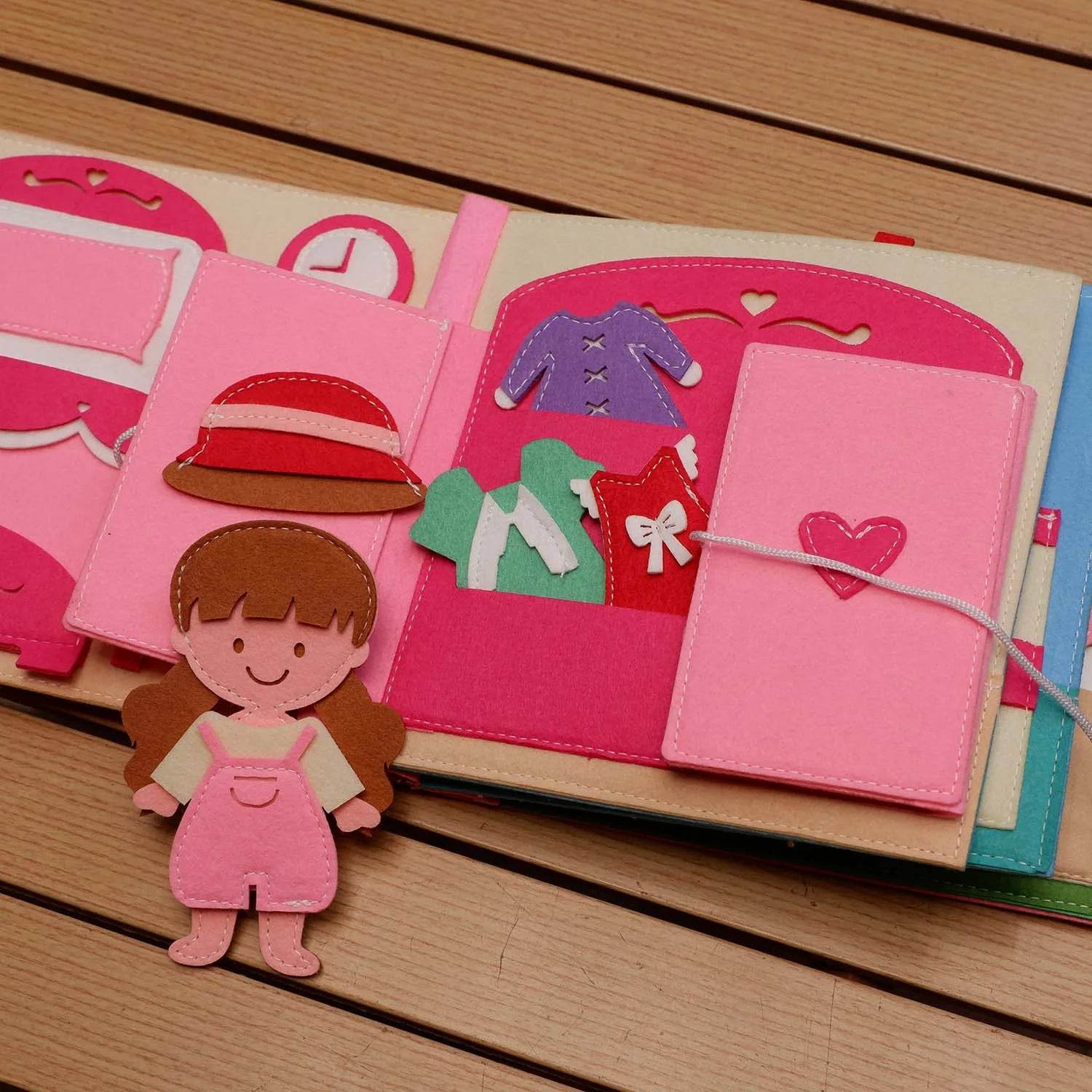 Educational Sensory Toy Montessori Busy Board Felt Book - ToylandEU