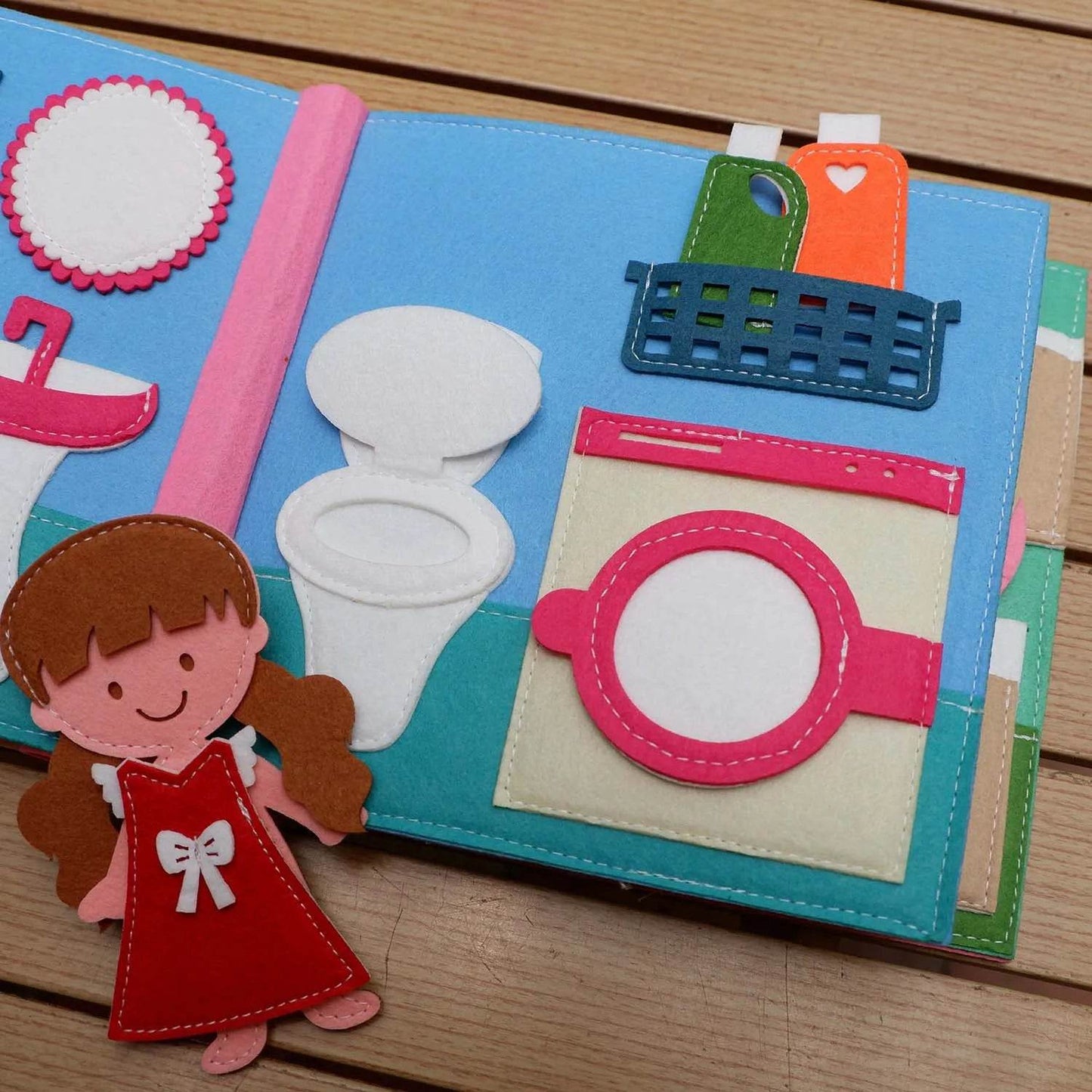 Educational Sensory Toy Montessori Busy Board Felt Book - ToylandEU