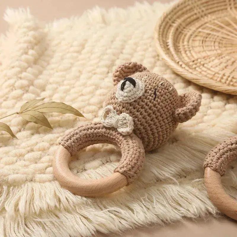  Baby Crochet Bear Rattle Toy 10 cm Cube Wooden Elements Unisex 0-36 Months Montessori -  ToylandEU™