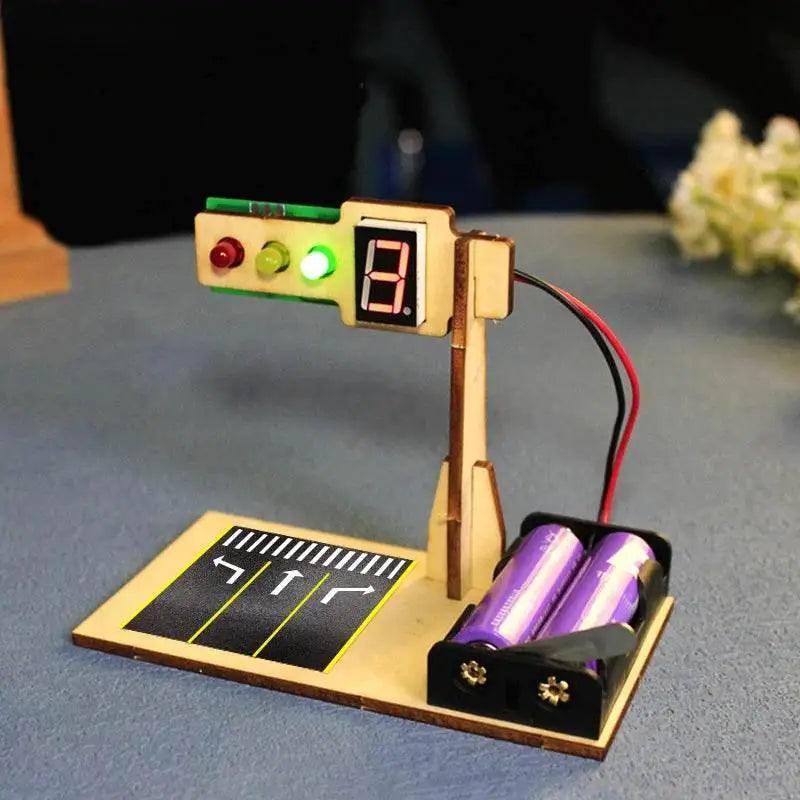  Wooden Traffic Lights Model Kids Science Toy Funny Technology Physics Teaching Aids Kit Learning Educational Toys for Children -  ToylandEU™