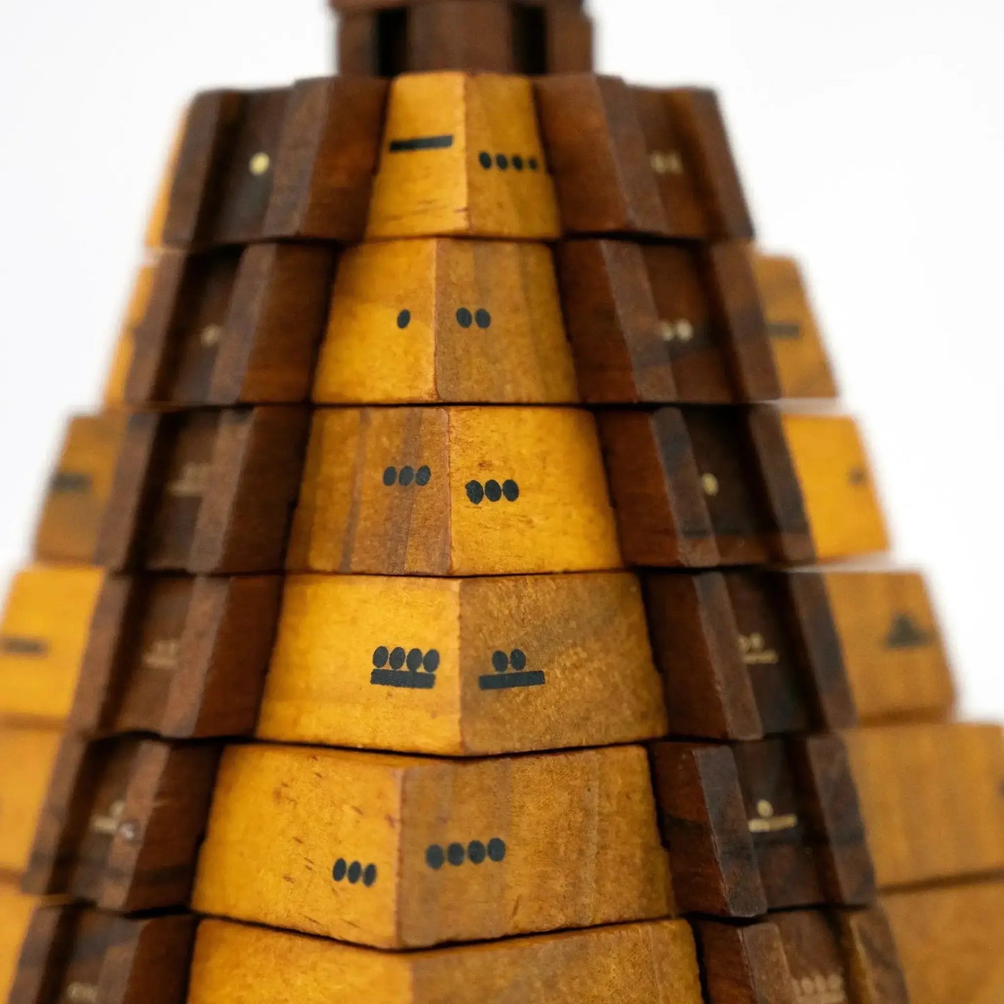 El Castillo Pyramid - Mathematical Wooden Puzzle - ToylandEU