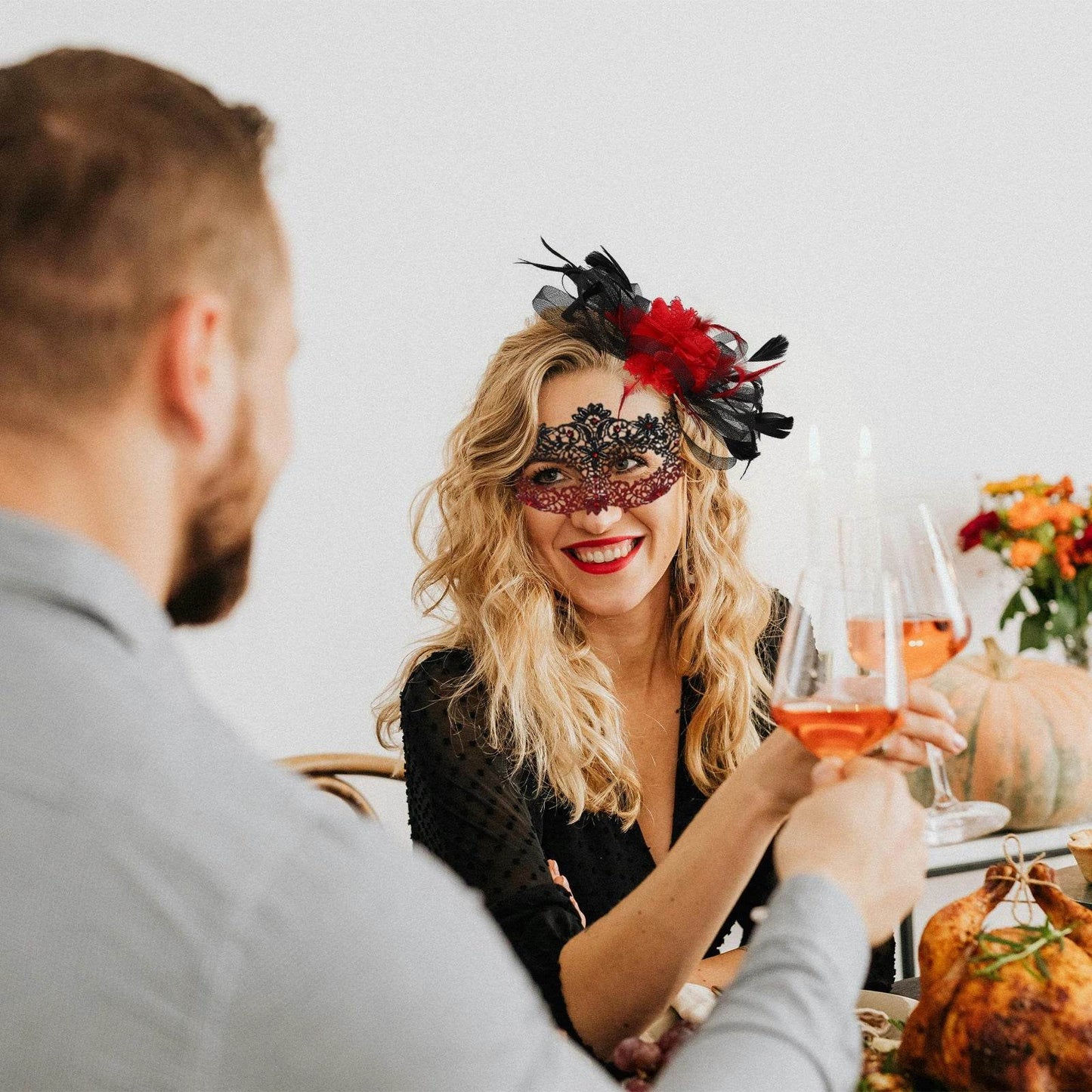 Elegant Masquerade Mask For Women With Plume Hairpin - ToylandEU