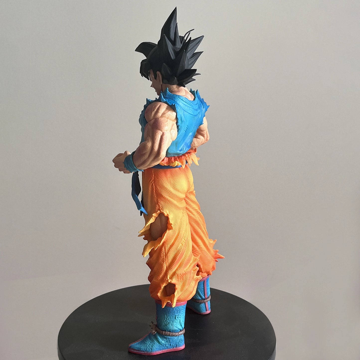 Elite Dragon Ball Action Figure 27cm Goku Kakarot Collector - ToylandEU