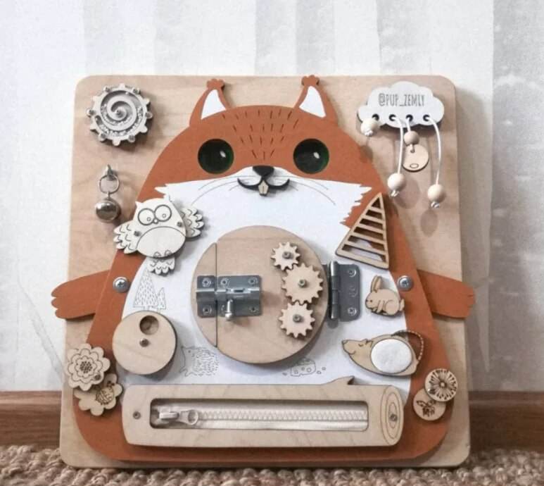 Ангажираща Montessori Busy Board: Играчка за сензорно обучение за деца 3-12 години - ToylandEU