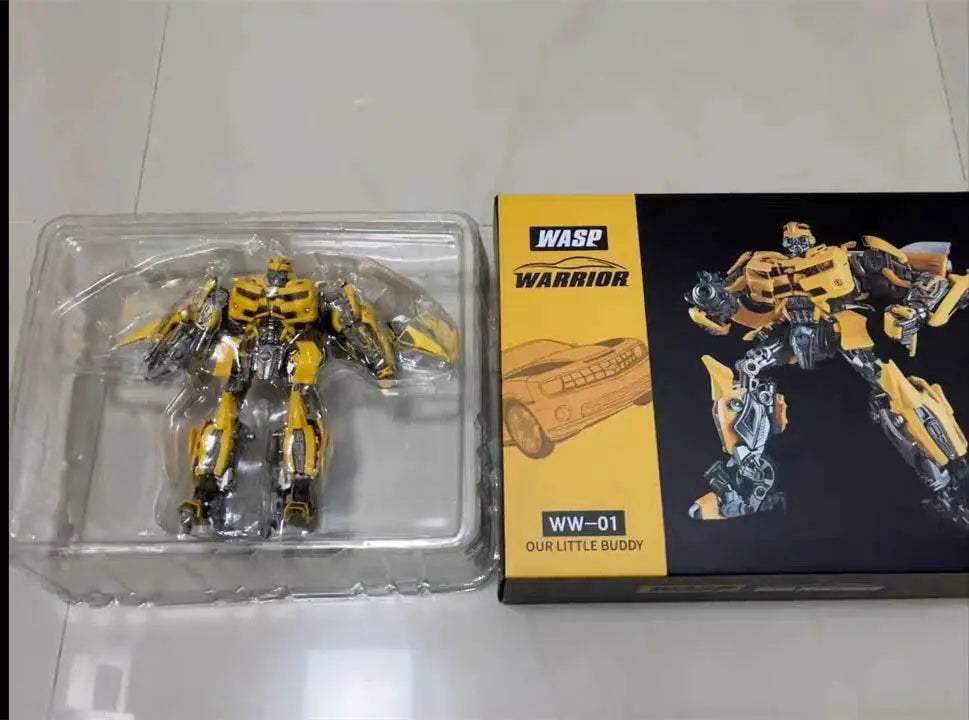 Epic Transformable Wasp Robot Figure - Action-Packed Movie Edition - ToylandEU