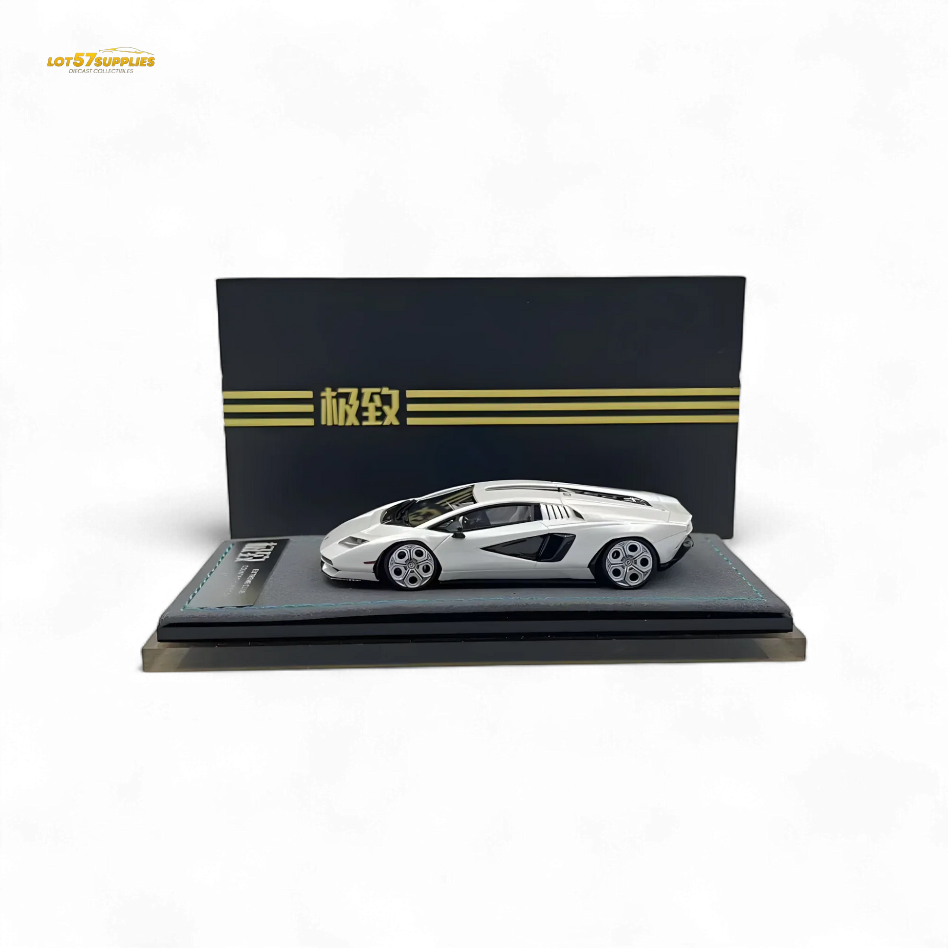 Extreme Club Lamborghini Countach LPI8004 Highly Detailed Resin Diecast - ToylandEU