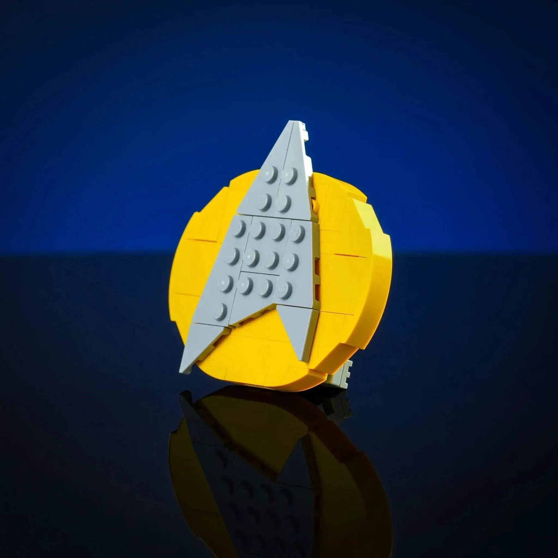 Authentic LEGO Federation Badge And Original Communicator - ToylandEU