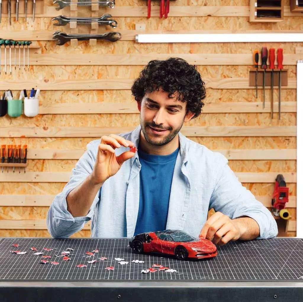 Ferrari SF90 Stradale 3D Jigsaw Puzzle With Moving Wheels - ToylandEU