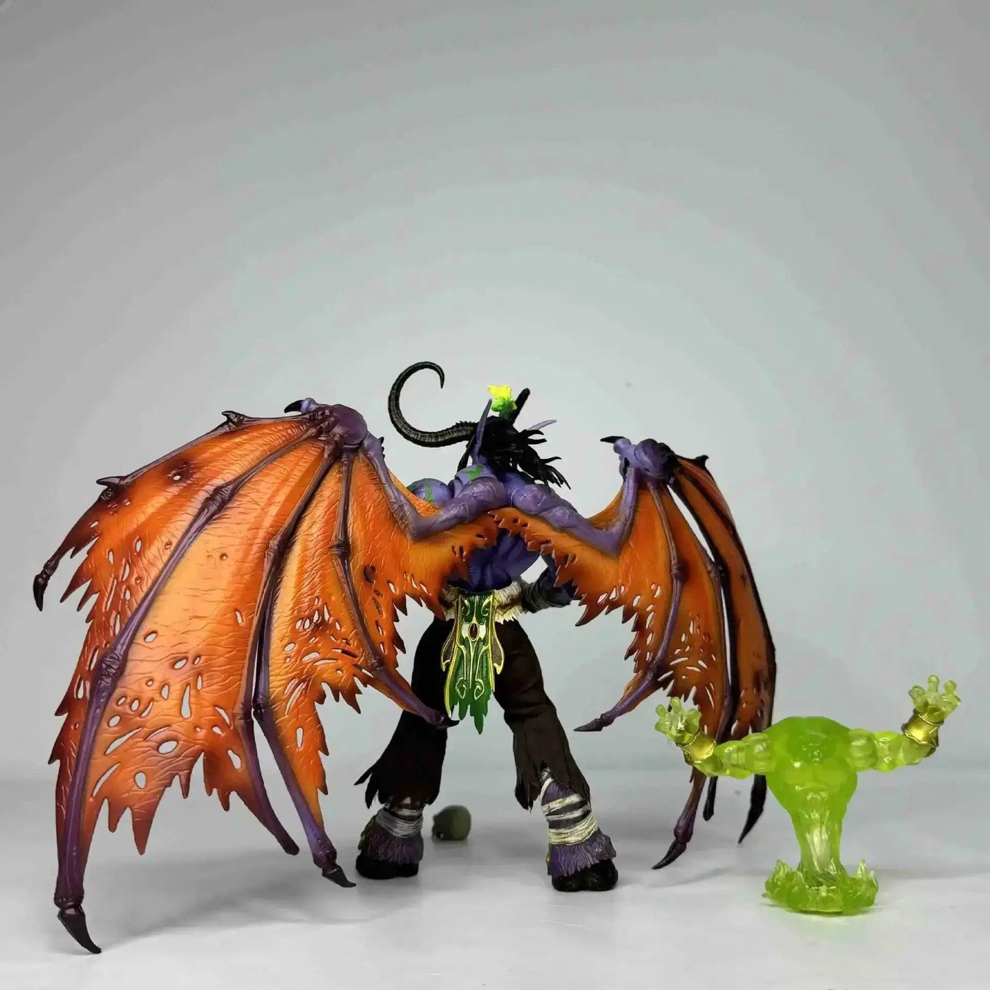  Illidan Stormrage Light Up Figure 25cm Demon Hunter PVC -  ToylandEU™
