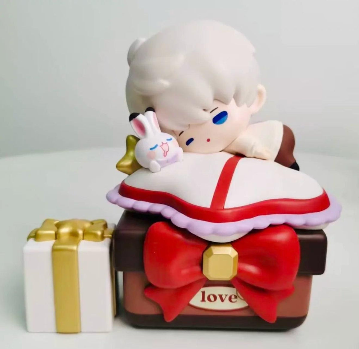 KFC X Love and Deepspace Authentic Anime Figures Bundle -  ToylandEU™