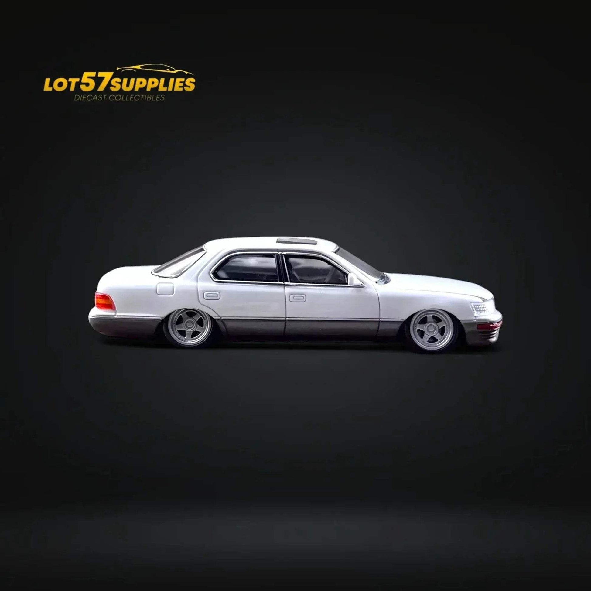Fine works64 Lexus LS400 - White/Gray Double Stanced 1:64 - ToylandEU
