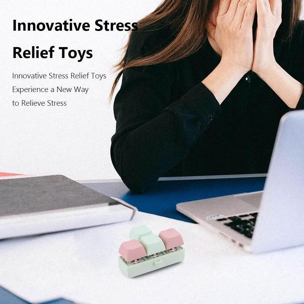  Finger Keyboard Fidget Toys 4-Button Keyboard Fidget Clicker Keychain Finger Calming Keychain Stress Relief Toys for Kids Adults -  ToylandEU™