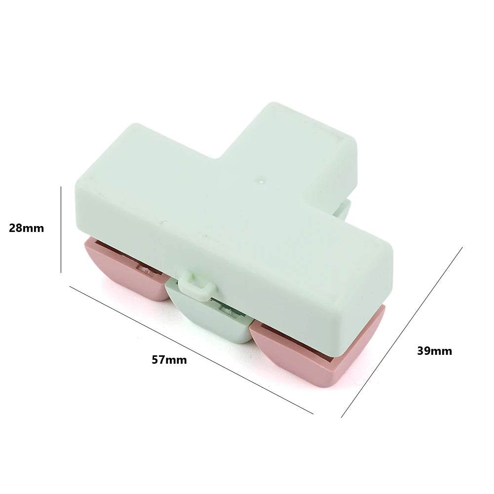 Finger Keyboard Fidget Toys 4 Keys Keyboard Clicker Toy Decompress Fingertip Keychain Finger Calming Keychain Stress Relief Toy - ToylandEU