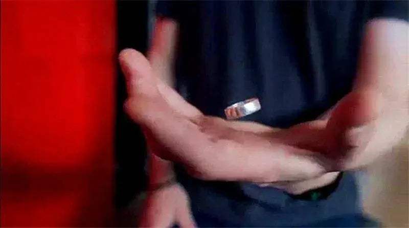 Floating Ring Magic Trick Pen For Close Up Stage Illusions - ToylandEU