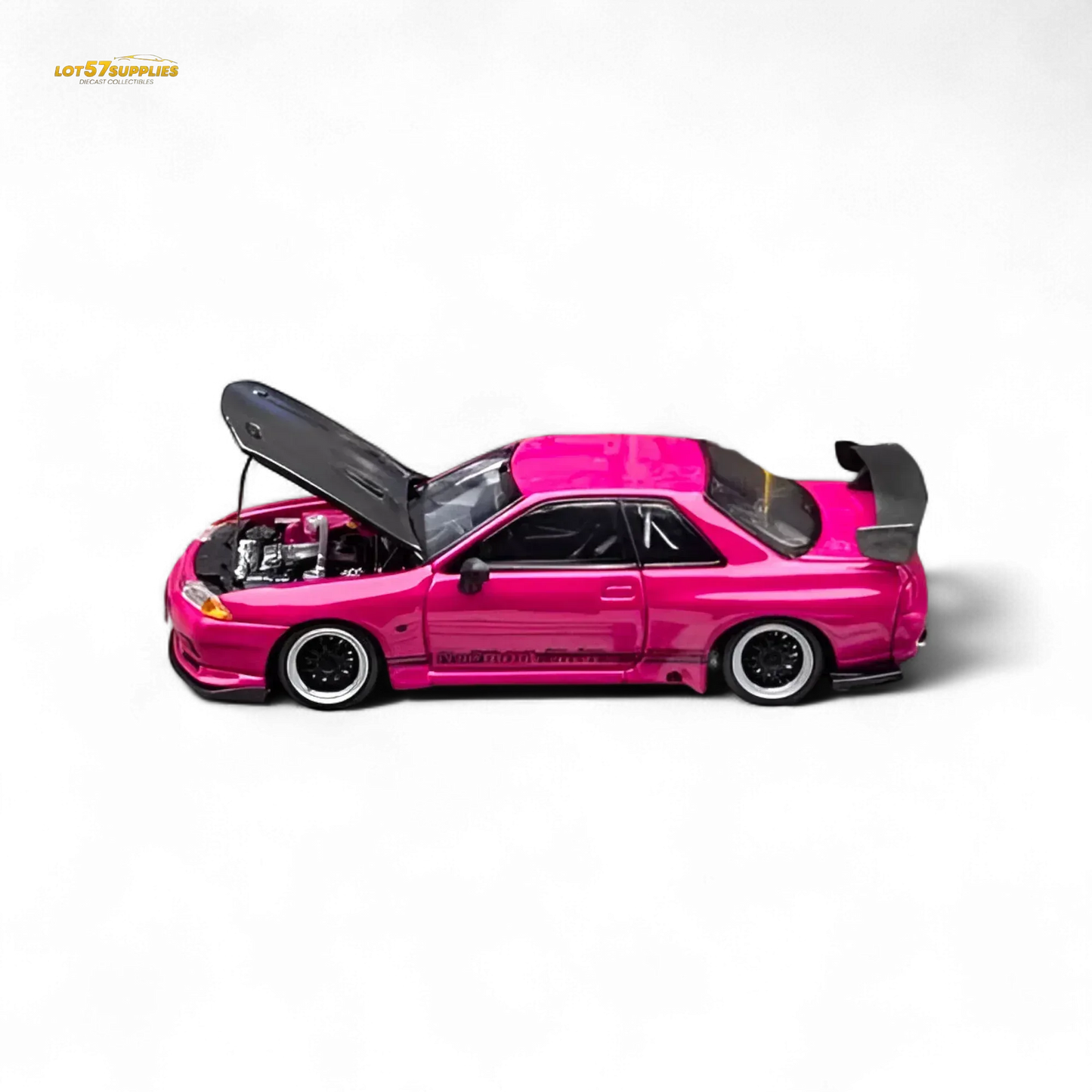 Focal Horizon Skyline GT-R R32 Top Secret Pink 1:64 - ToylandEU