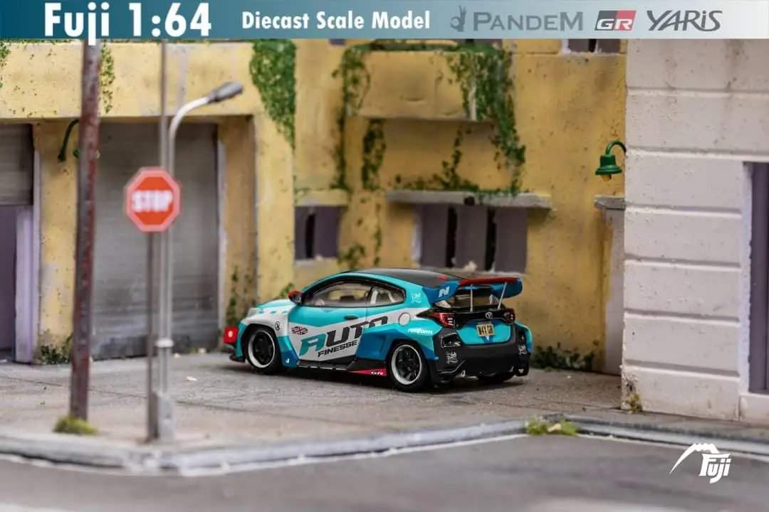 Fuji Toyota Yaris GR Auto Finesse Blue #99 1:64 - ToylandEU