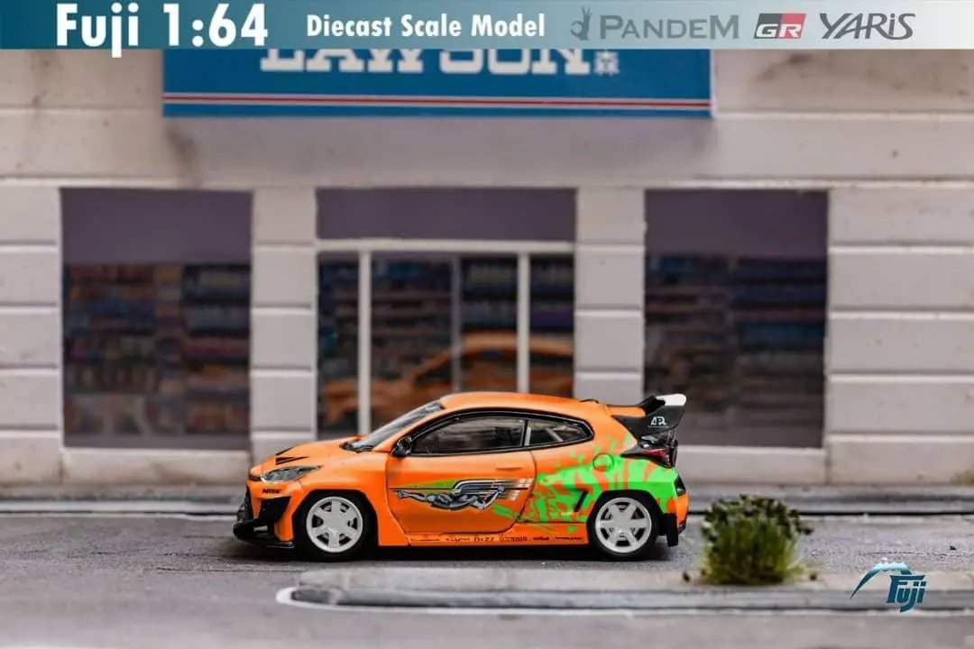 Fuji Toyota Yaris GR Fast & Furious Livery 1:64 - ToylandEU