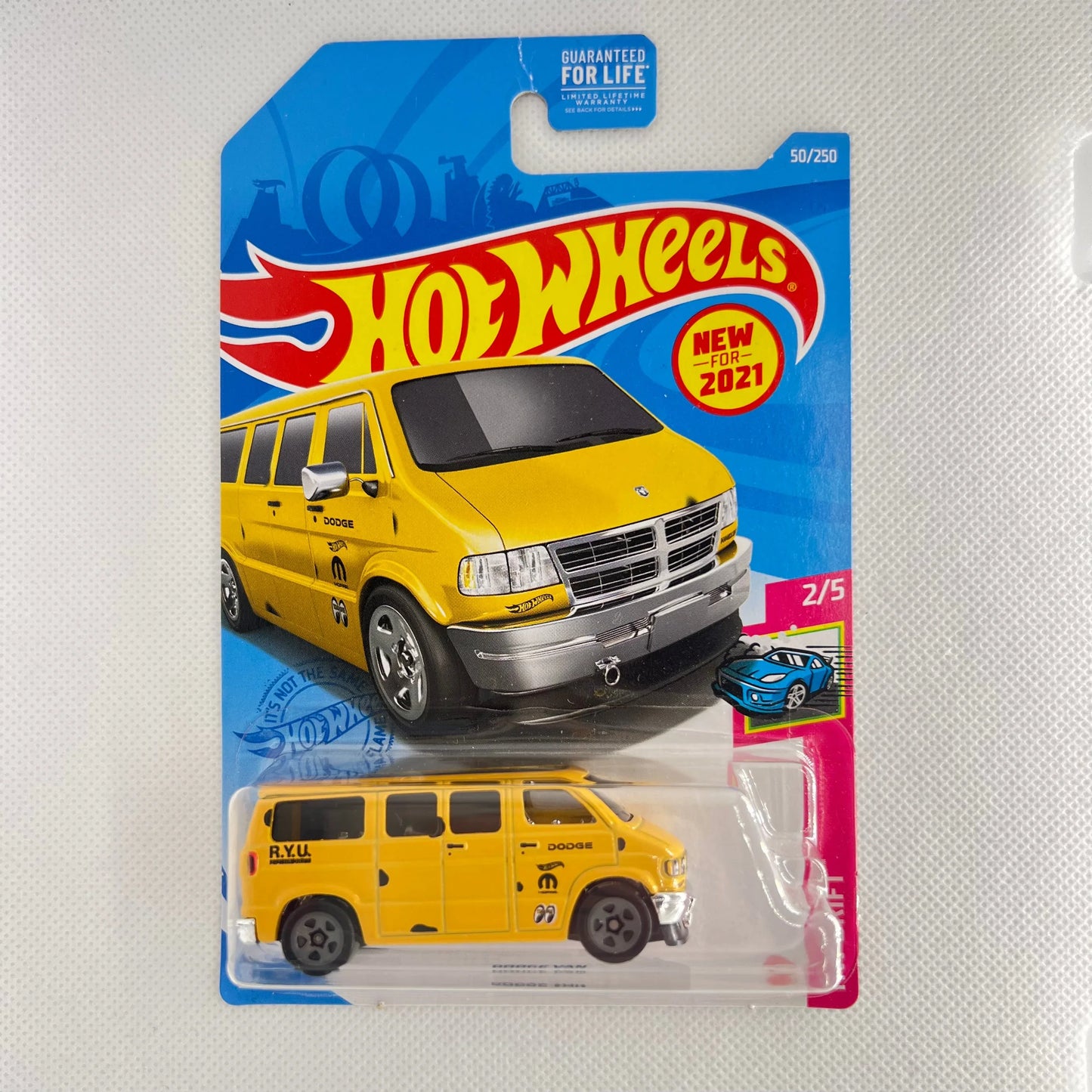Hot Wheels American Power V2 1:64 Diecast Assorted (Ford, Chevy, Dodge, Mustang, Corvette, GMC, Jeep, Merc, Camaro) - ToylandEU