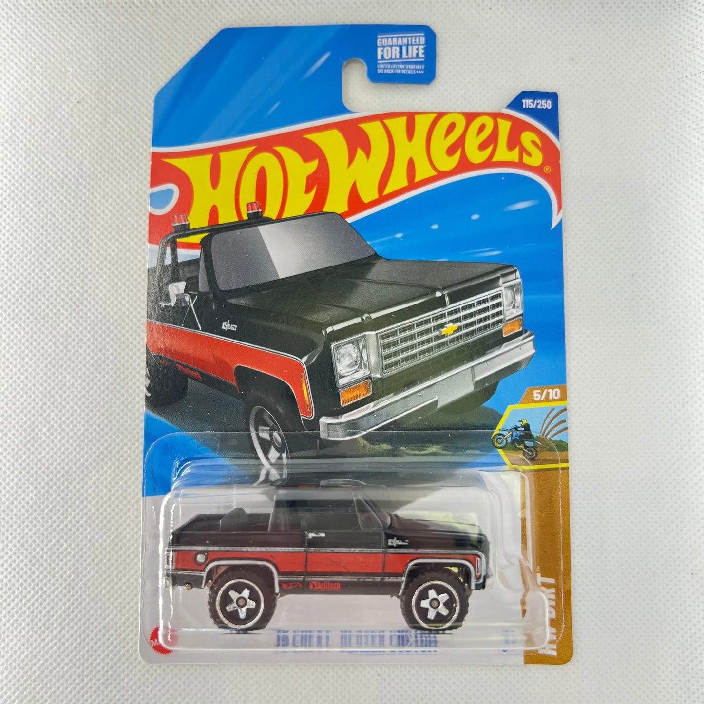 Hot Wheels American Power V2 1:64 Diecast Assorted (Ford, Chevy, Dodge, Mustang, Corvette, GMC, Jeep, Merc, Camaro) - ToylandEU