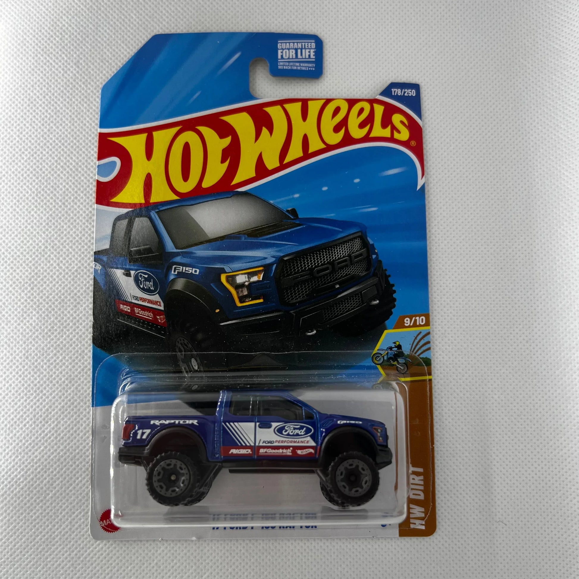 Hot Wheels American Power V2 1:64 Diecast Assorted (Ford, Chevy, Dodge, Mustang, Corvette, GMC, Jeep, Merc, Camaro) - ToylandEU