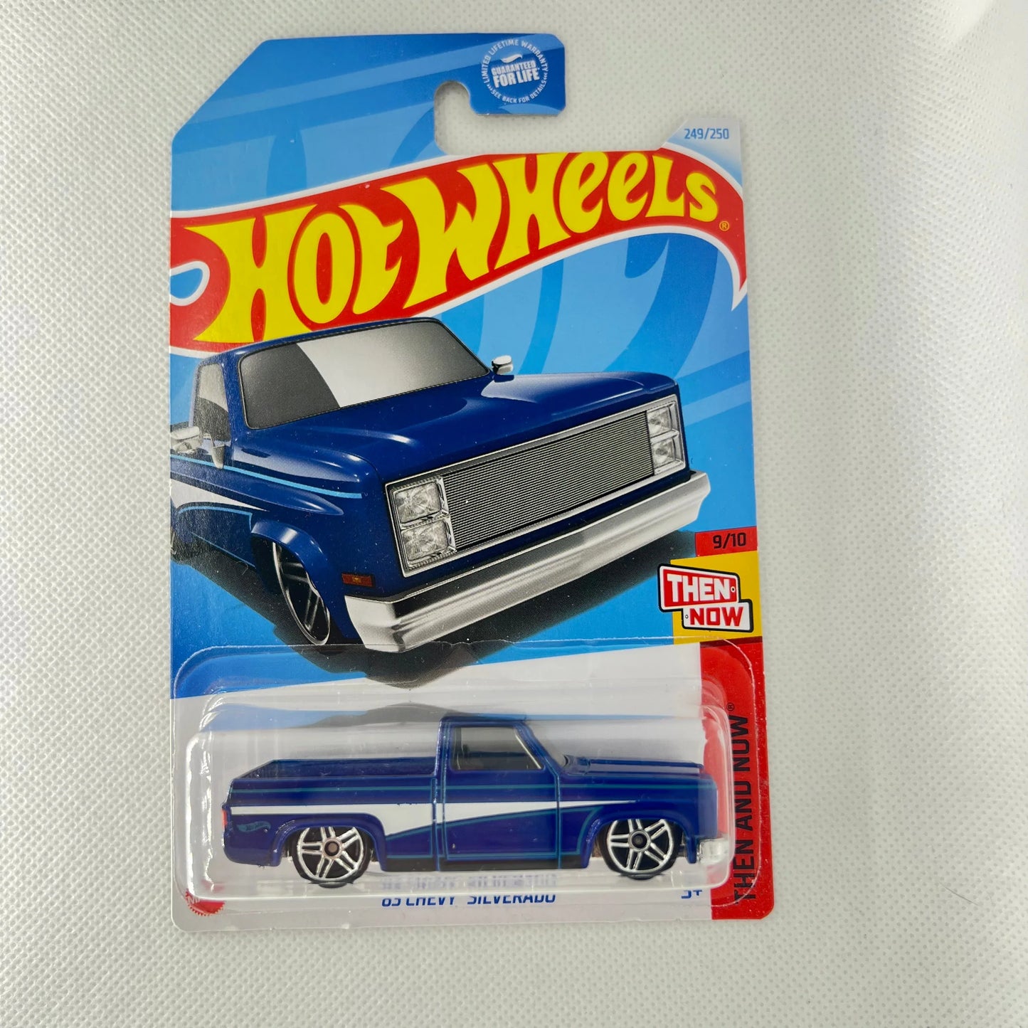 Hot Wheels American Power V2 1:64 Diecast Assorted (Ford, Chevy, Dodge, Mustang, Corvette, GMC, Jeep, Merc, Camaro) - ToylandEU