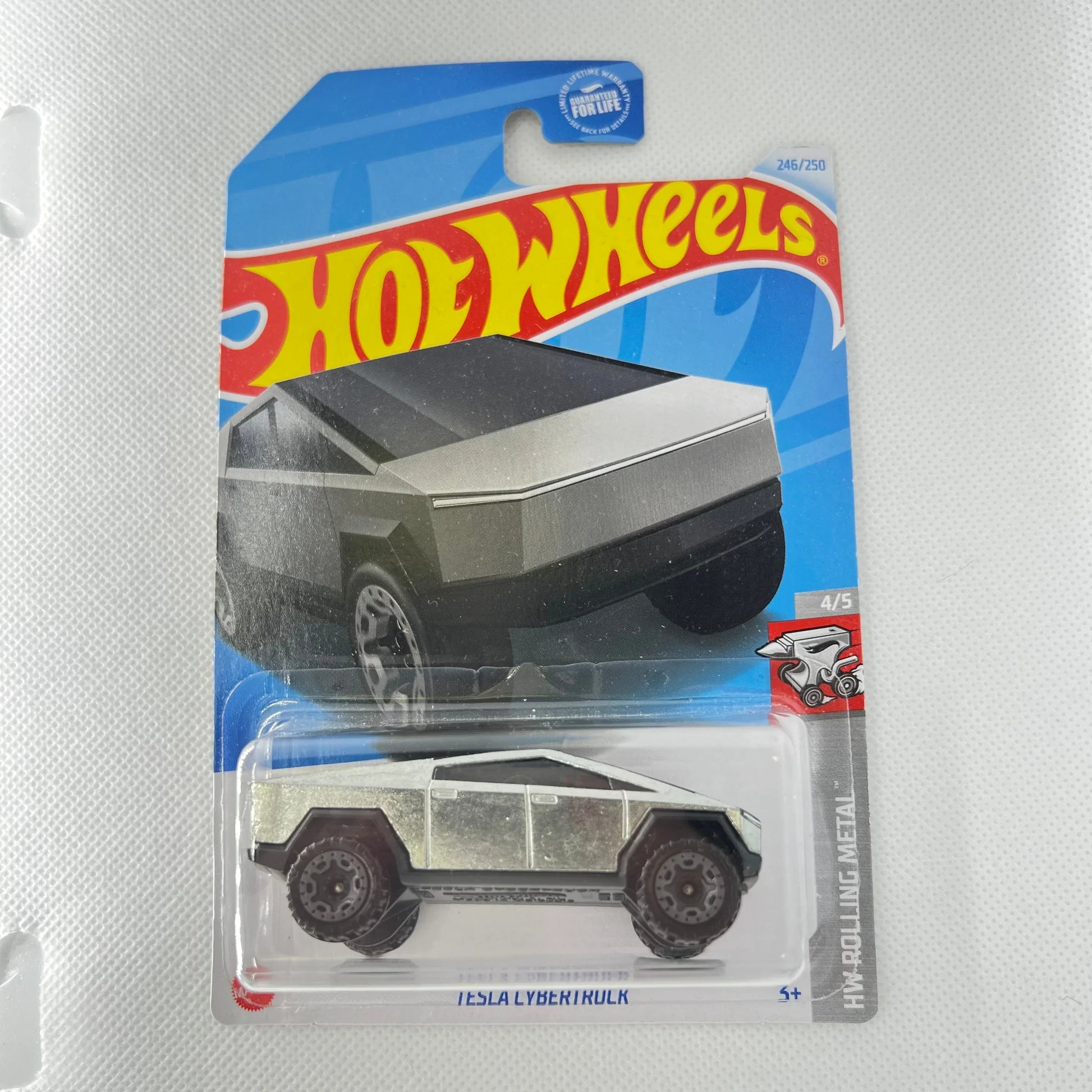 Hot Wheels American Power V2 1:64 Diecast Assorted (Ford, Chevy, Dodge, Mustang, Corvette, GMC, Jeep, Merc, Camaro) - ToylandEU