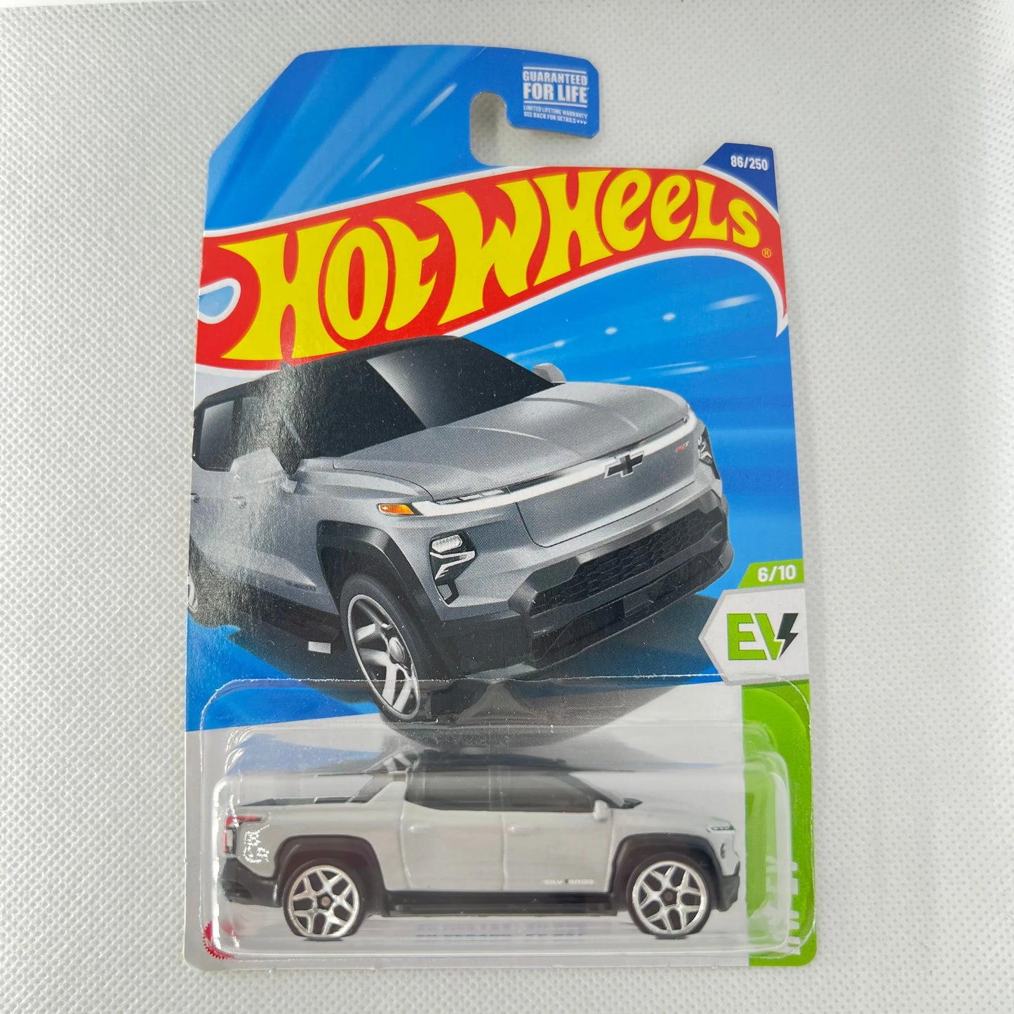 Hot Wheels American Power V2 1:64 Diecast Assorted (Ford, Chevy, Dodge, Mustang, Corvette, GMC, Jeep, Merc, Camaro) - ToylandEU