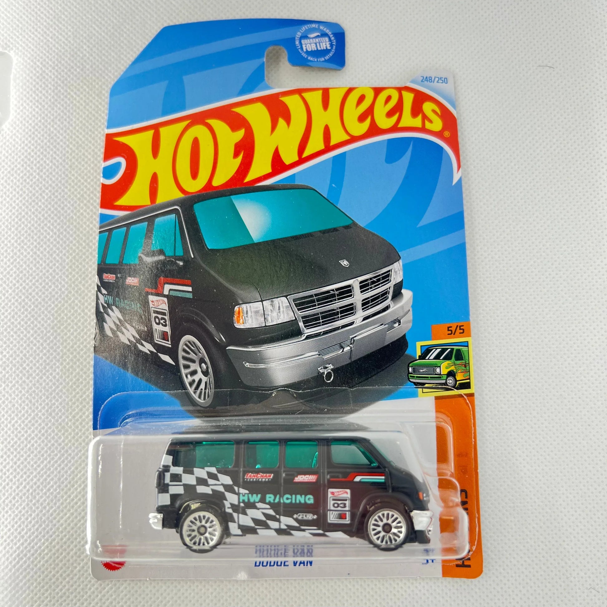 Hot Wheels American Power V2 1:64 Diecast Assorted (Ford, Chevy, Dodge, Mustang, Corvette, GMC, Jeep, Merc, Camaro) - ToylandEU