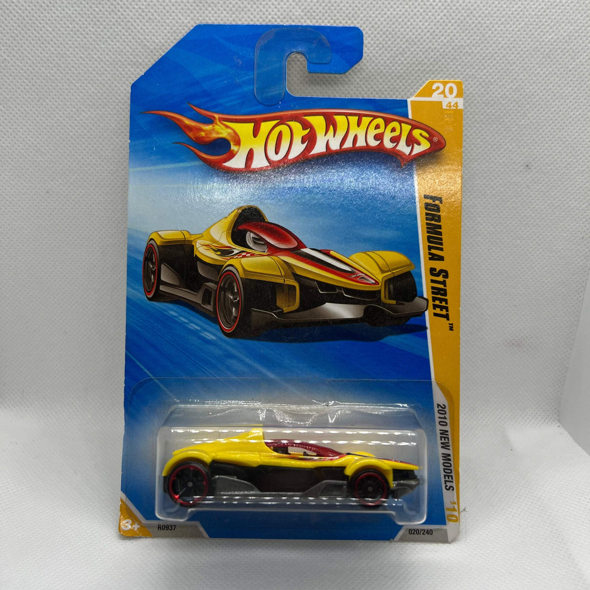 Hot Wheels Diecast Cars | 1:64 Scale | Blue Card Assortment | For Collectors
