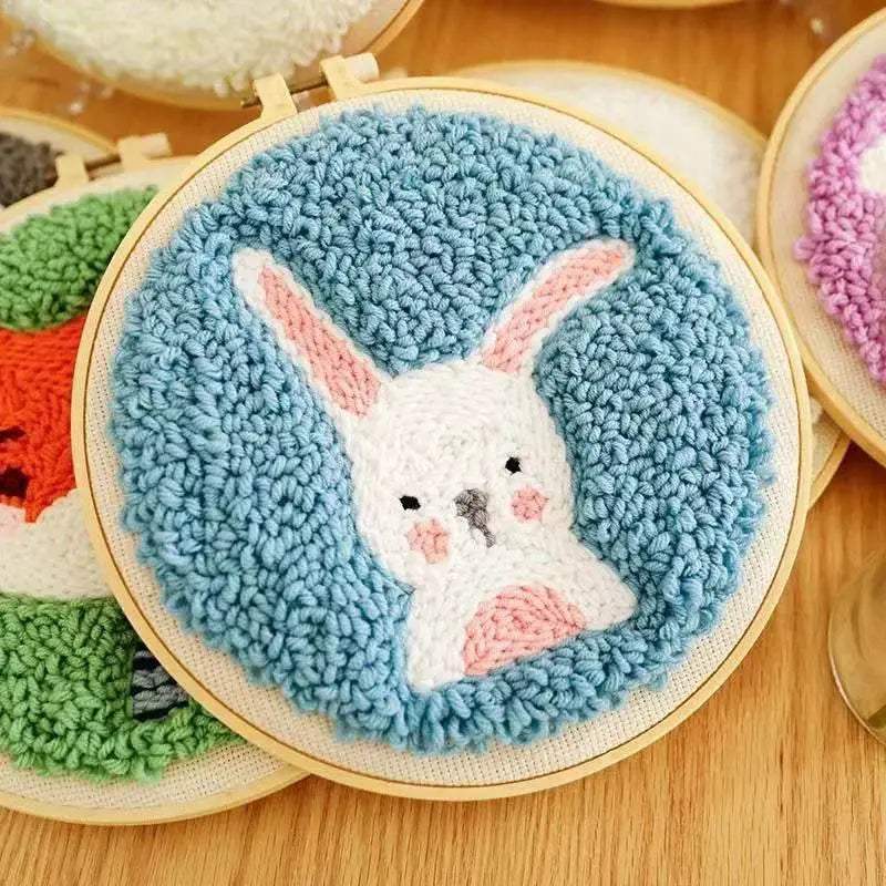  Fun and Easy Punch Needle Embroidery Kit for All Ages - Colorful Animal Cross Stitch Yarn Crafting Set -  ToylandEU™