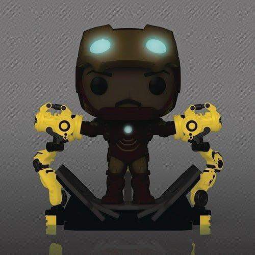 Funko Pop! 905 - Marvel Iron Man with Gantry Glow-in-the-Dark Deluxe Vinyl Bobble Head - PX - ToylandEU
