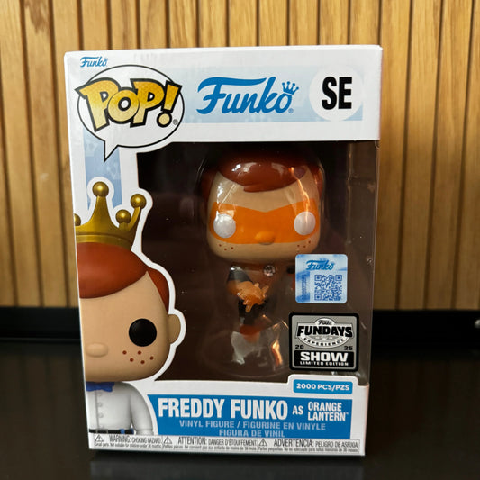 Funko Pop DC Freddy Funko Orange Lantern Translucent LE2000 - ToylandEU