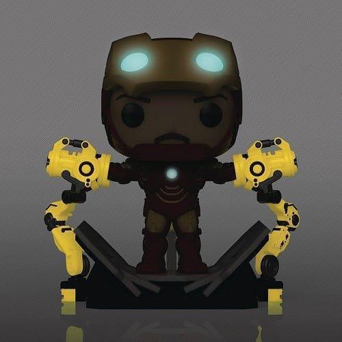  Funko Pop! 905 - Marvel Iron Man with Gantry Glow-in-the-Dark Deluxe Vinyl Bobble Head - PX -  ToylandEU™