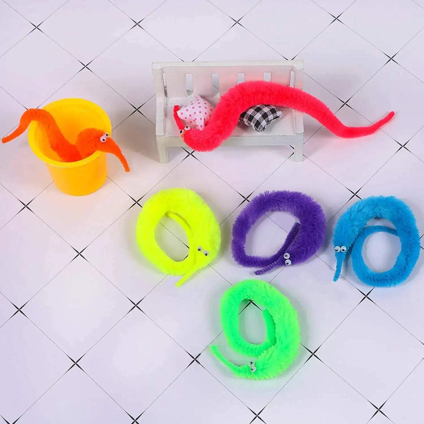 Fuzzy Magic Worm Toy On Invisible String Beginner Friendly - ToylandEU