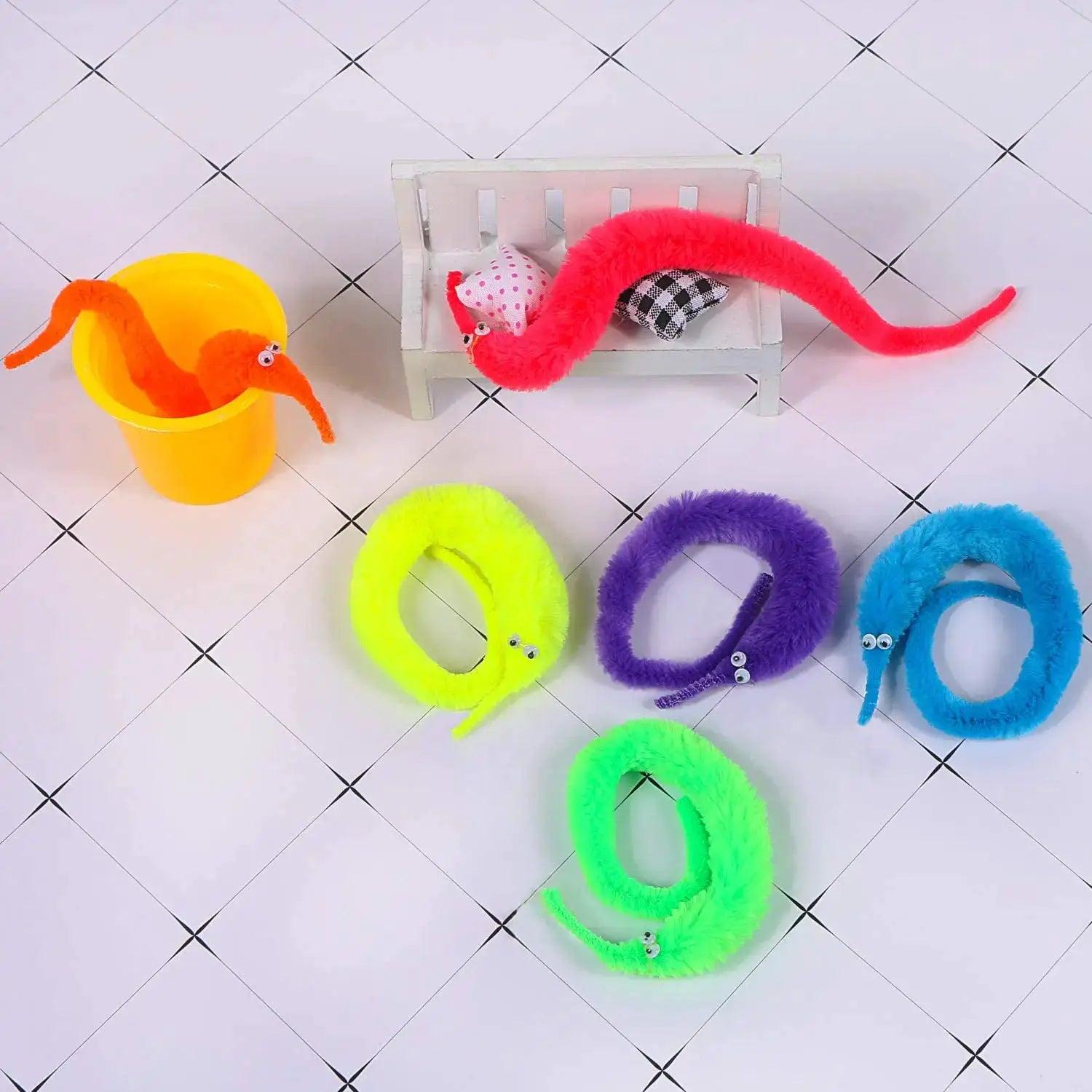  Fuzzy Magic Worm Toy On Invisible String For Beginners -  ToylandEU™