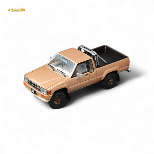  GCD Toyota Hilux SR5 Gold 1:64 -  ToylandEU™