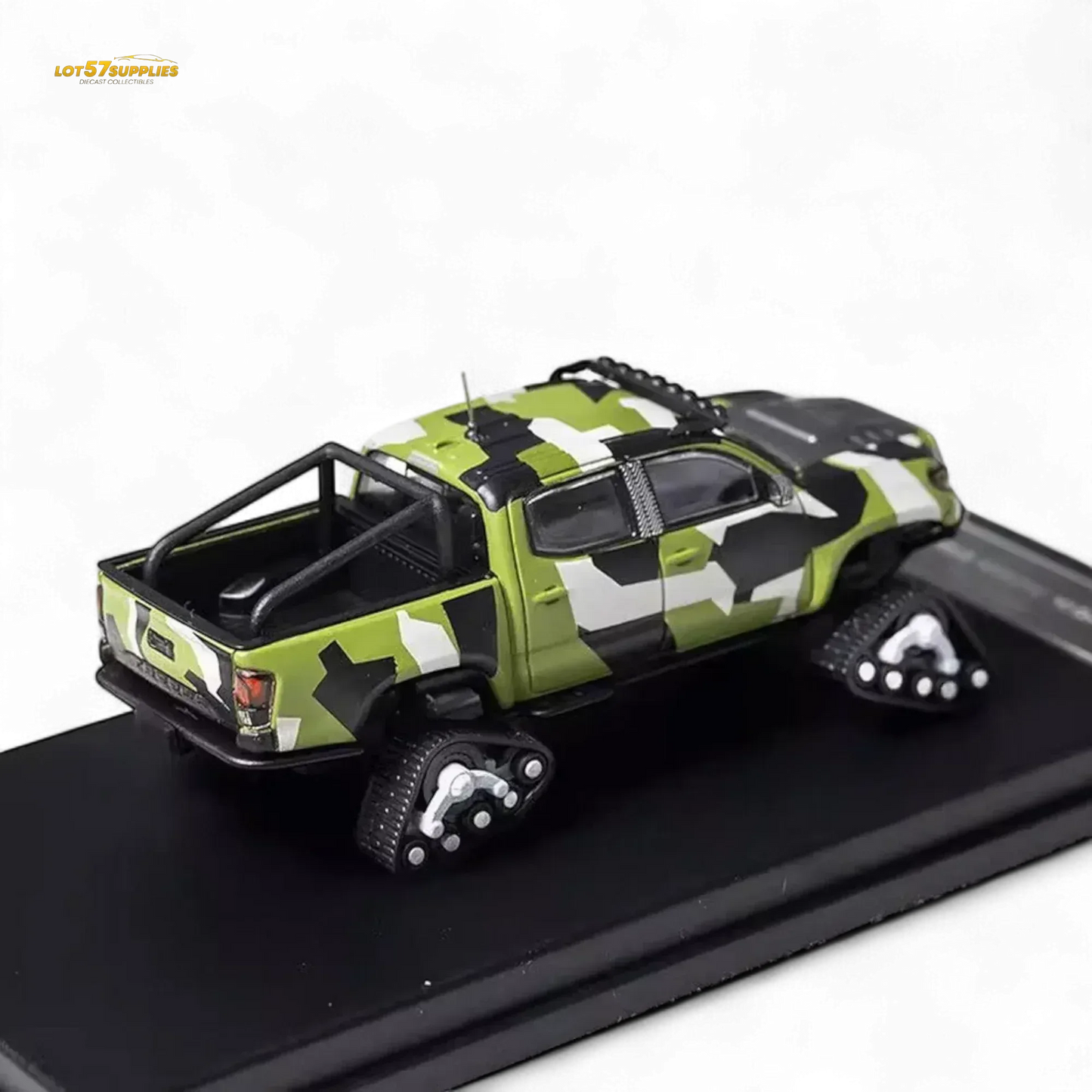 GCD Toyota TACOMA SNOW VERSION in Green Camo & 3PMSF Tires 1:64 - ToylandEU