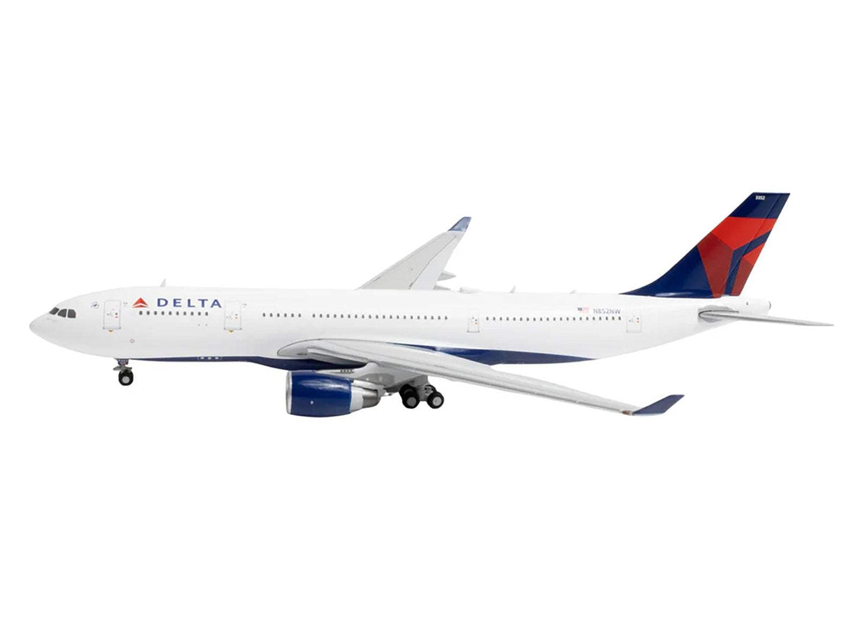 Airbus A330-200 Commercial Aircraft | 1/400 Diecast Aircraft Model | GeminiJets | Delta Air Lines Series