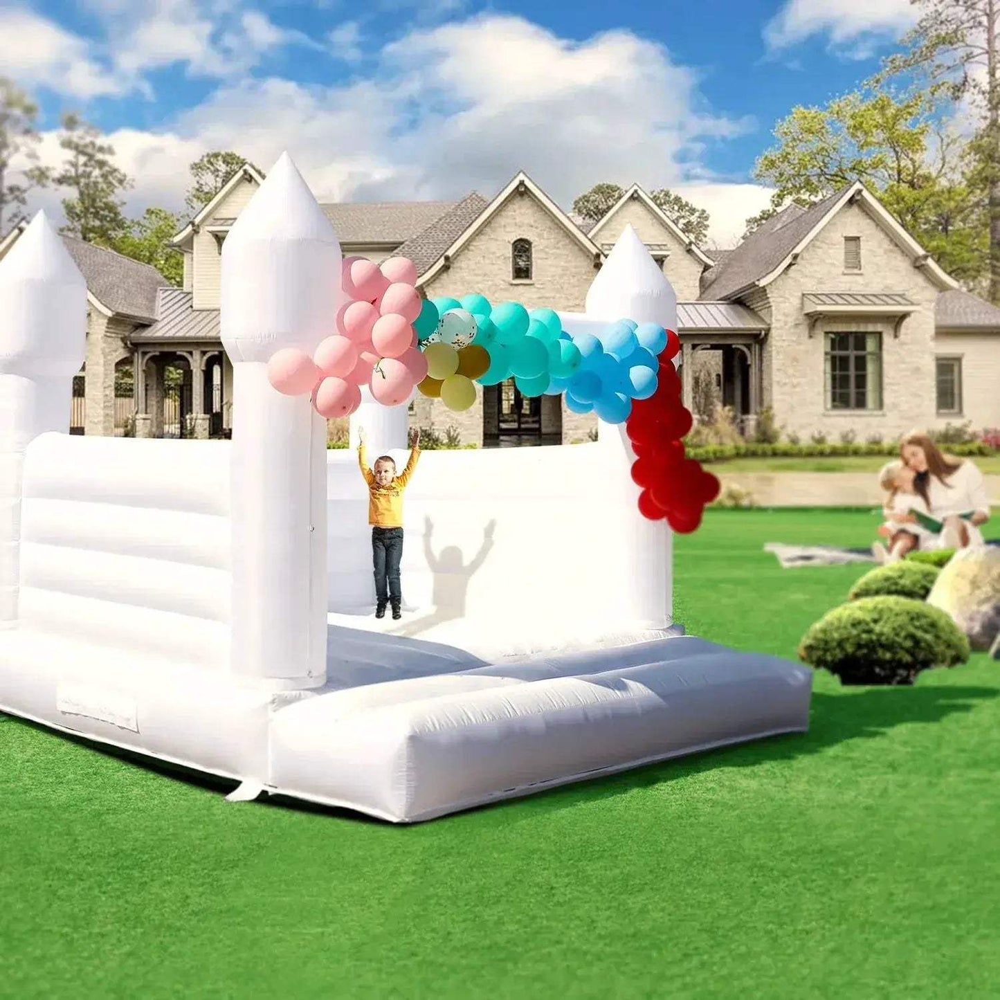 Giant Inflatable Bounce House For Kids Parties And Weddings - ToylandEU