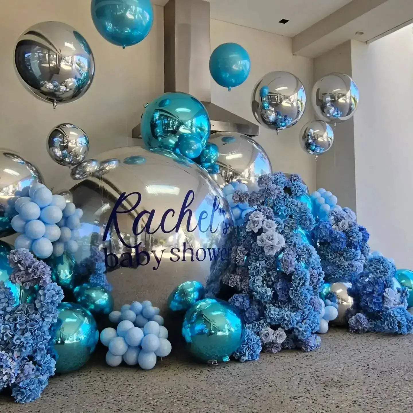 Giant Shiny Silver Inflatable Mirror Balls Set For Dazzling Parties - ToylandEU