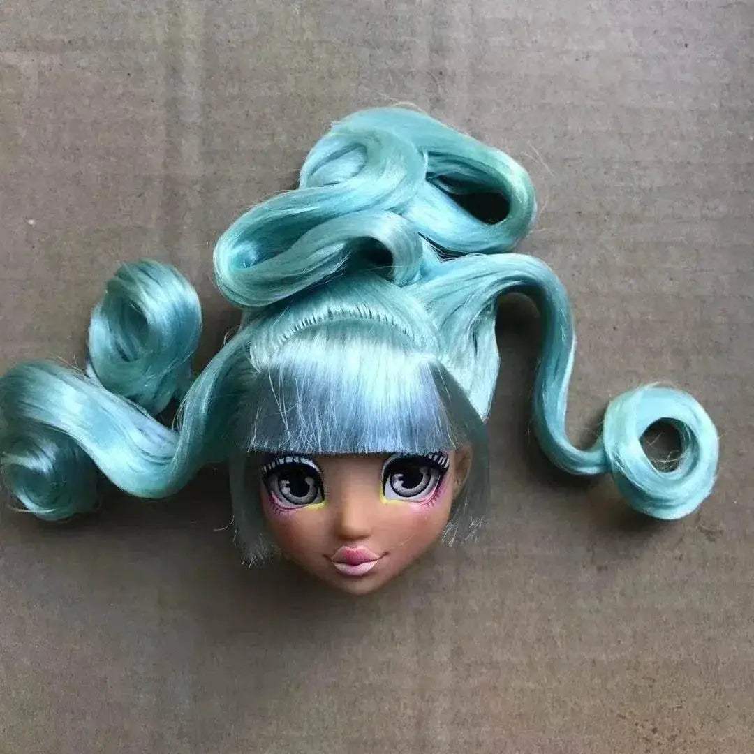  Gleaming Doll Heads One Sixth Scale Toyland EU -  ToylandEU™