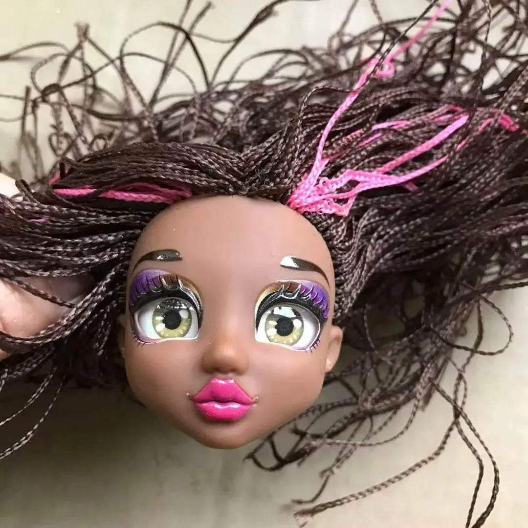  Gleaming Doll Heads One Sixth Scale Toyland EU -  ToylandEU™