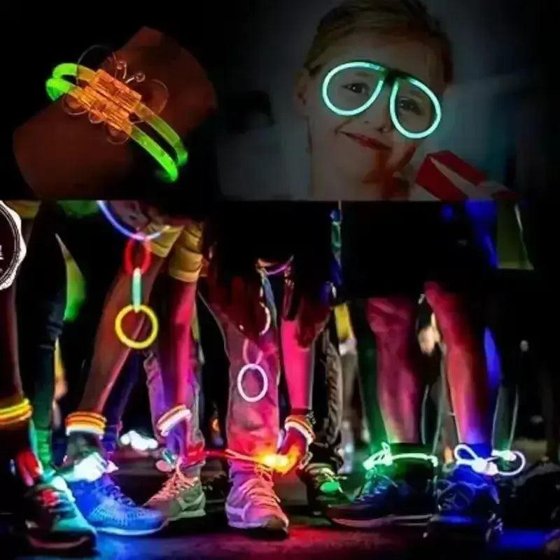  Glow Sticks Glow Bracelets Bright Party Lights -  ToylandEU™