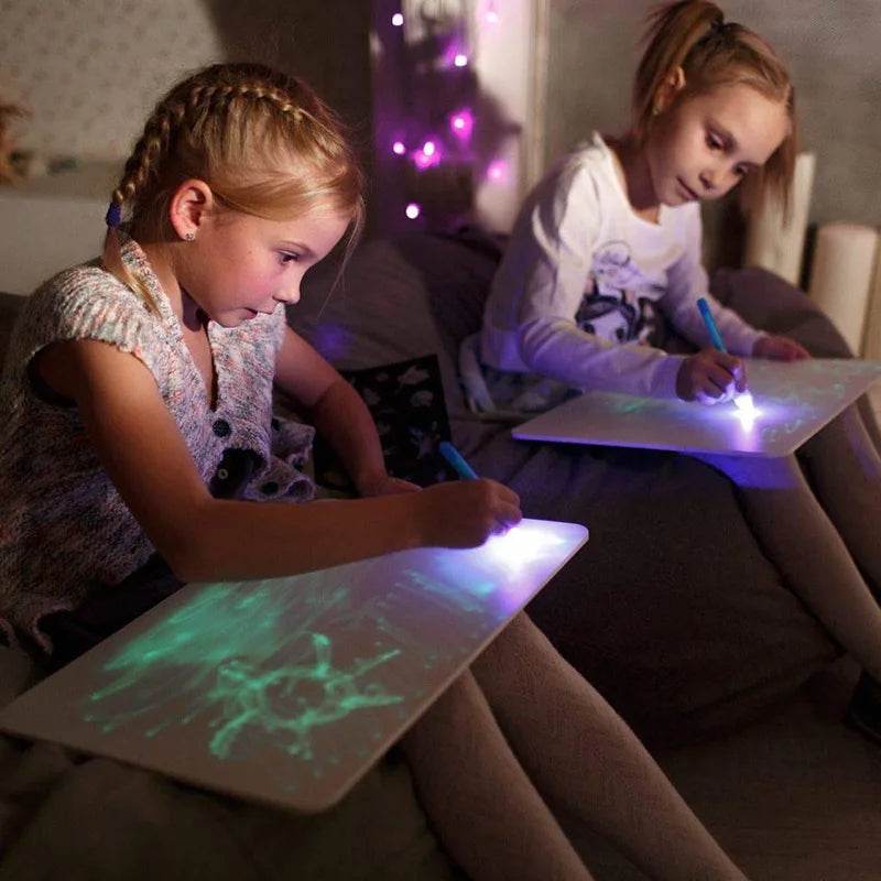 Glow-in-the-Dark Creative Drawing Board - Interactive Fun for Kids - ToylandEU