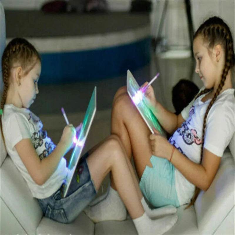 Glow-in-the-Dark Creative Drawing Board - Interactive Fun for Kids - ToylandEU