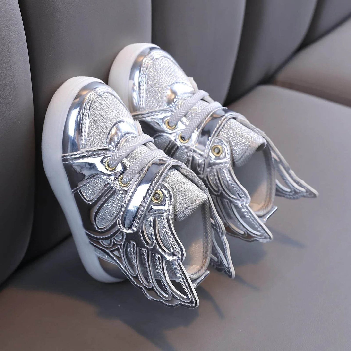 Glowing LED Sports Sneakers for Kids - Stylish Korean-Inspired Design for Boys and Girls - ToylandEU