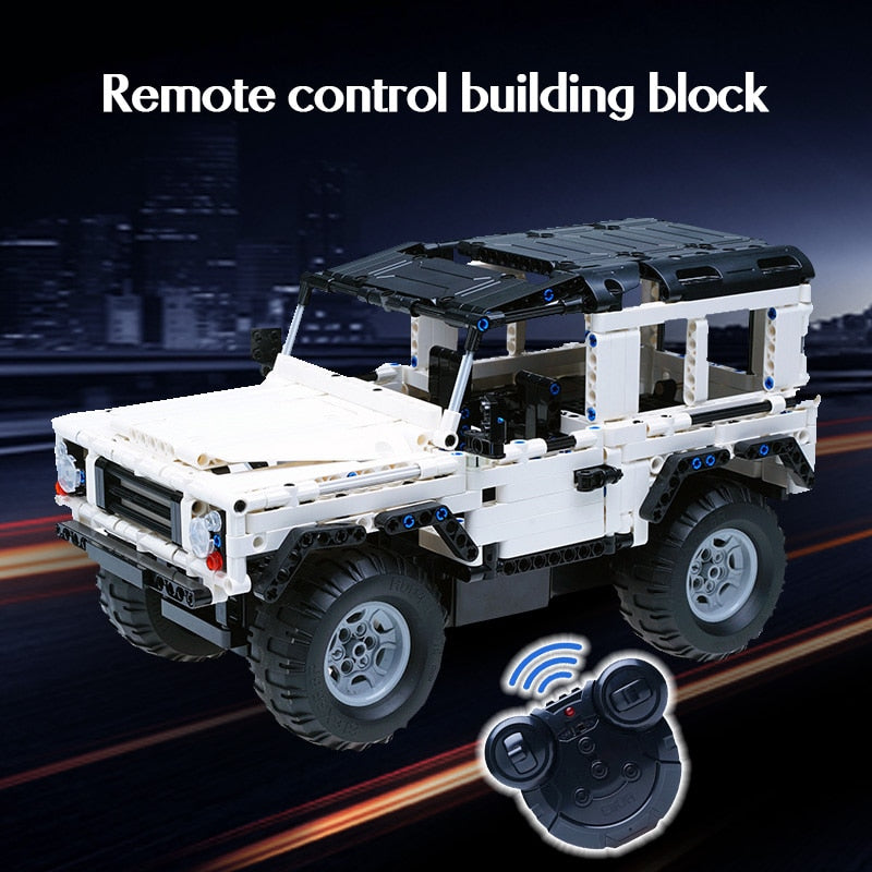 Cada 533Pcs Defender Remote Control Car Building Blocks For RC Car Model SUV City Brick Toys For Children Boys

Cada 533Pcs Remote Control Car Building Blocks - Double Eagle Off-Road Vehicle Model for Kids - ToylandEU