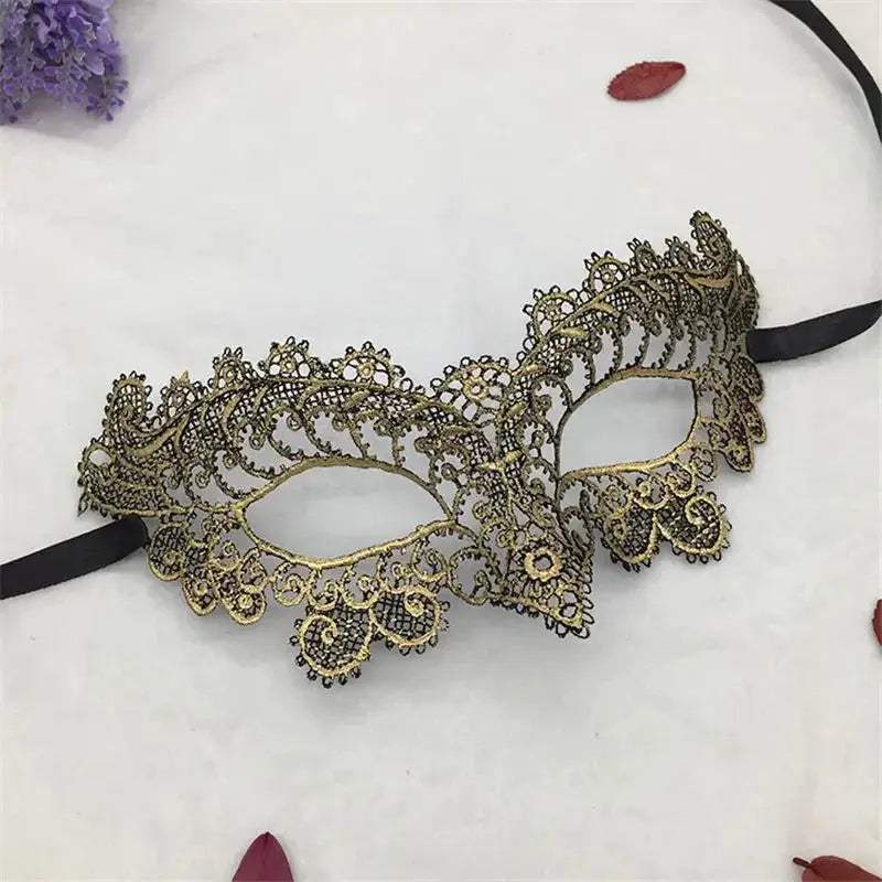  Half Face Animal Lace Halloween Masquerade Mask Elegant -  ToylandEU™