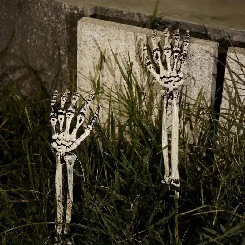 Halloween Skeleton Ground Stakes With Skull And Hand Decor - ToylandEU