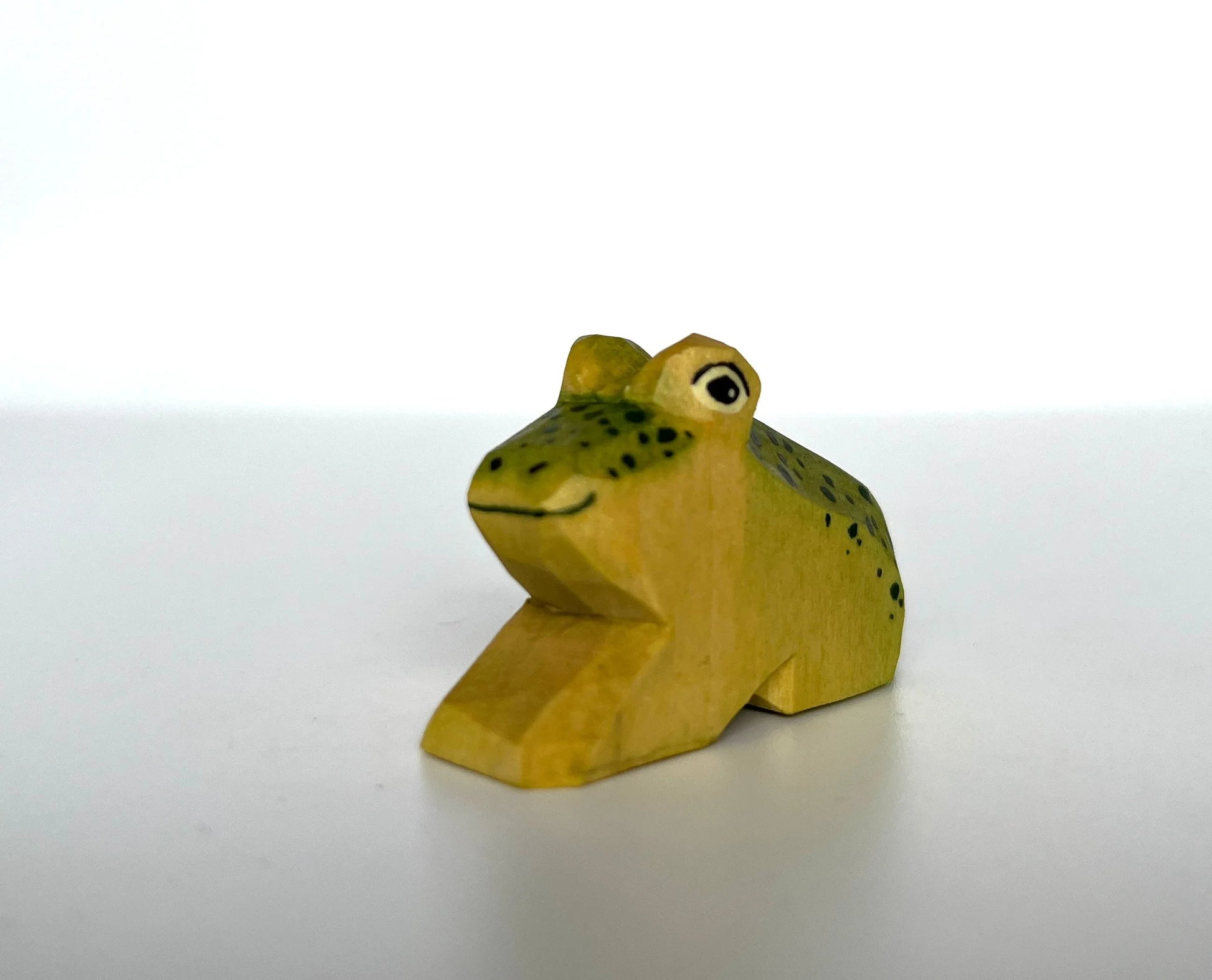 Hand Carved Wooden Frog Toy For Educational Fine Motor Skills - ToylandEU